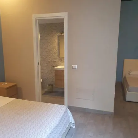 Emyjo 4* Неаполь