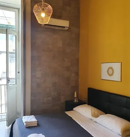 Emyjo Naples