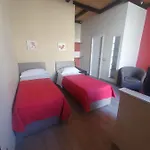 Emyjo 4* Napels