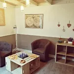 Emyjo Bed & Breakfast