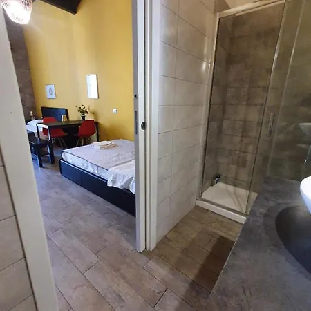 فندق مبيت وإفطار Emyjo 4*