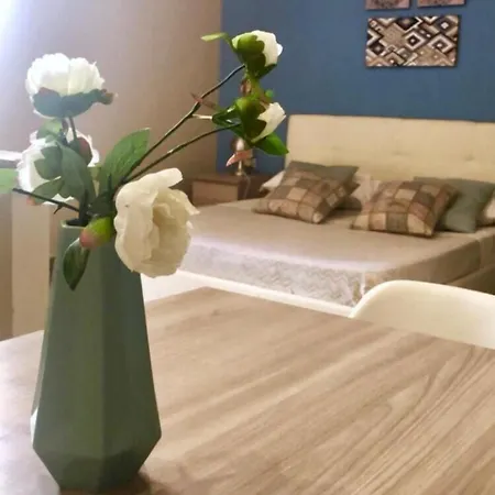 Emyjo Bed & Breakfast 4*
