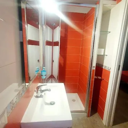 Emyjo Oda ve Kahvaltı